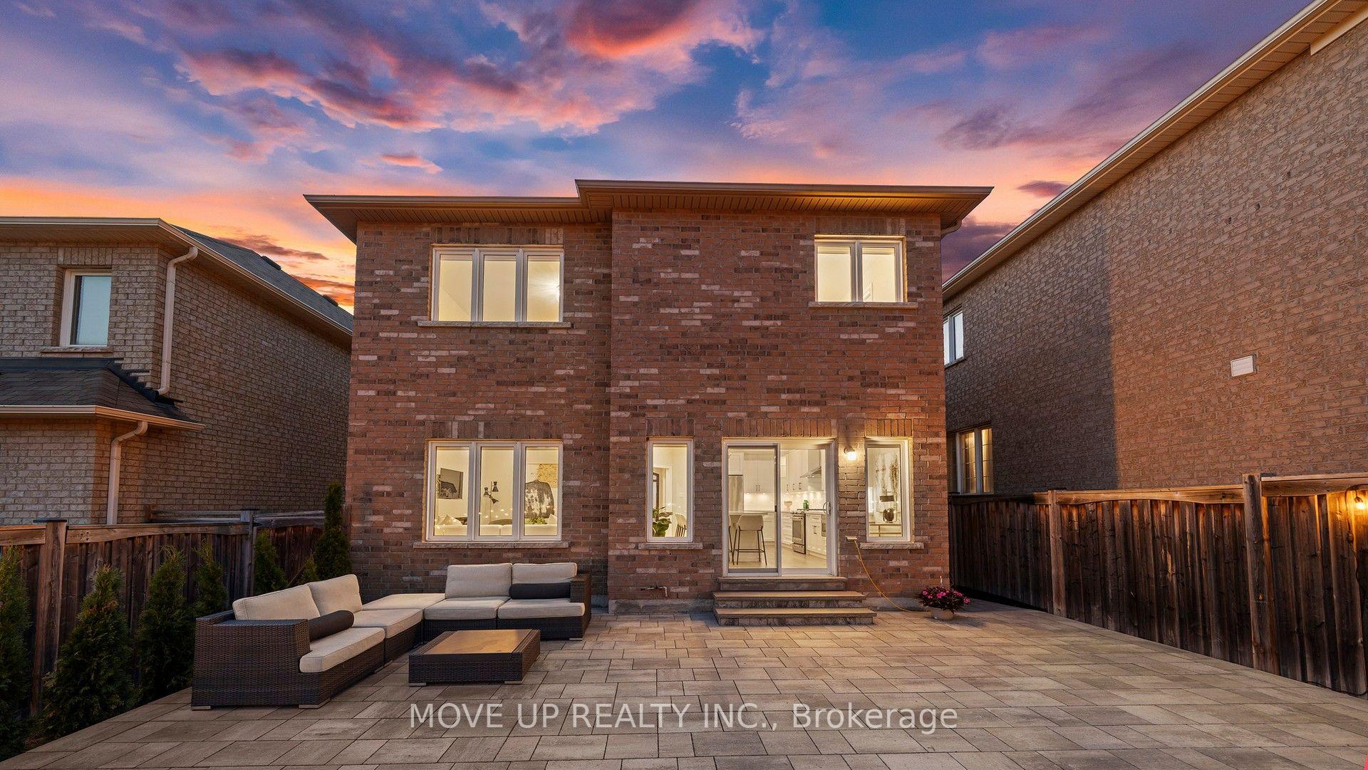 Photo 47 of 35 Lauderdale Drive, Vaughan, Patterson — HOMEH