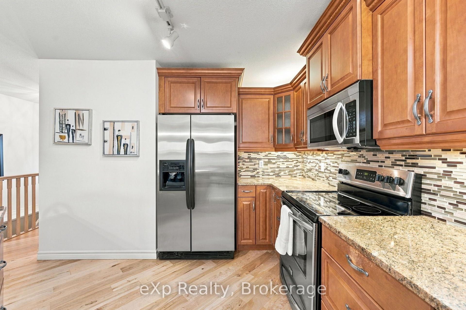 Photo 12 of 358 Dufferin Street, Stratford — HOMEH