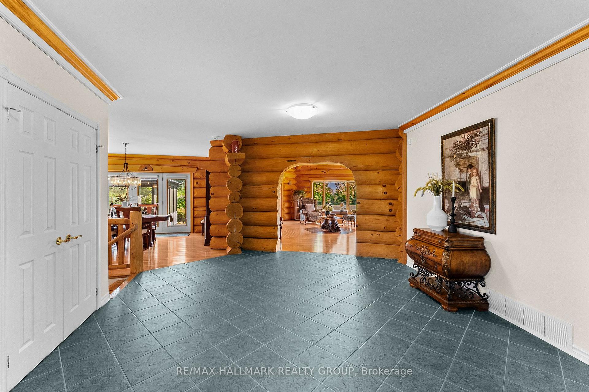 Photo 10 of 2185 Old Second Line Road, Ottawa, Kanata - Kanata (North West) — HOMEH