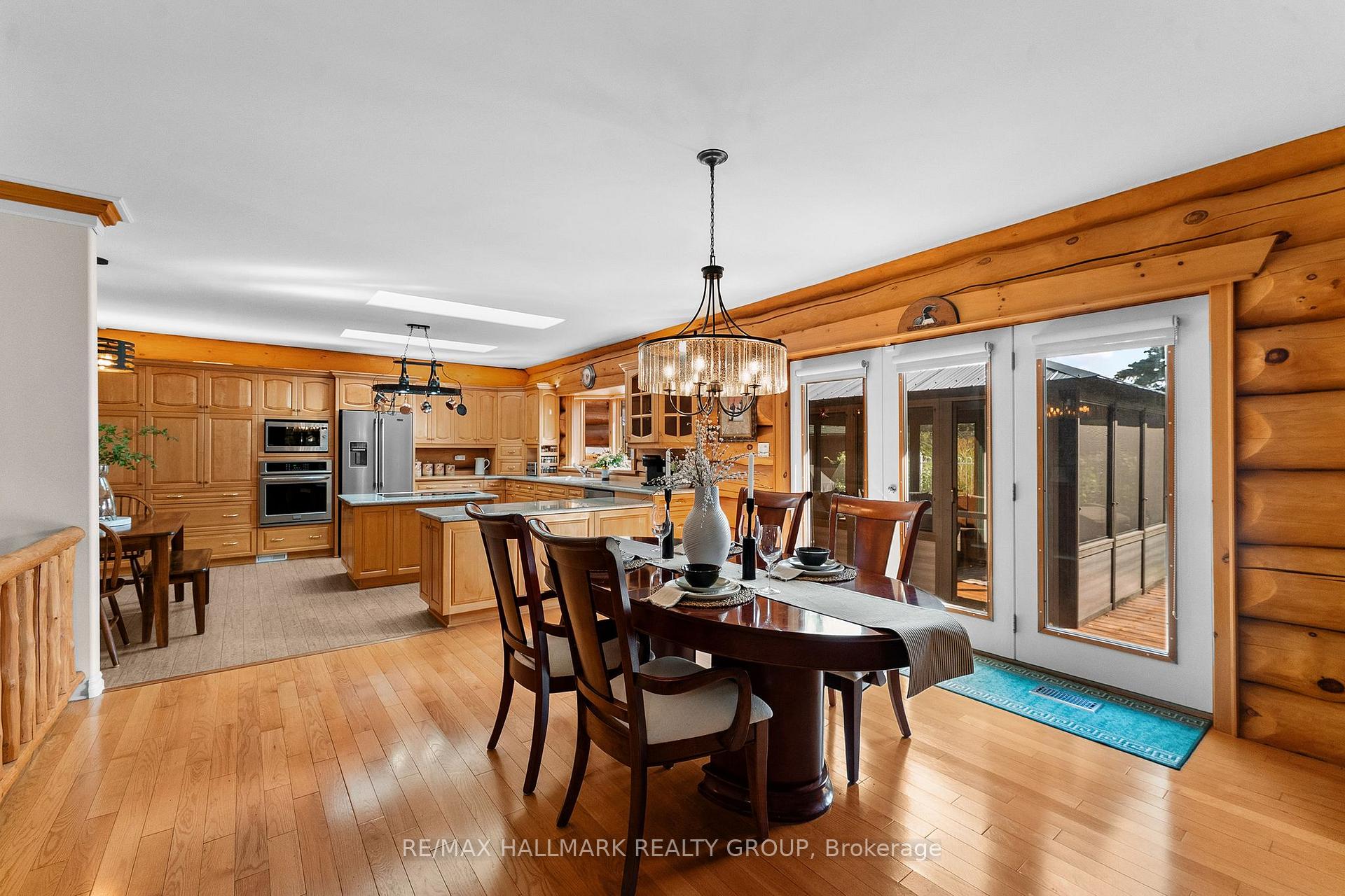 Photo 18 of 2185 Old Second Line Road, Ottawa, Kanata - Kanata (North West) — HOMEH