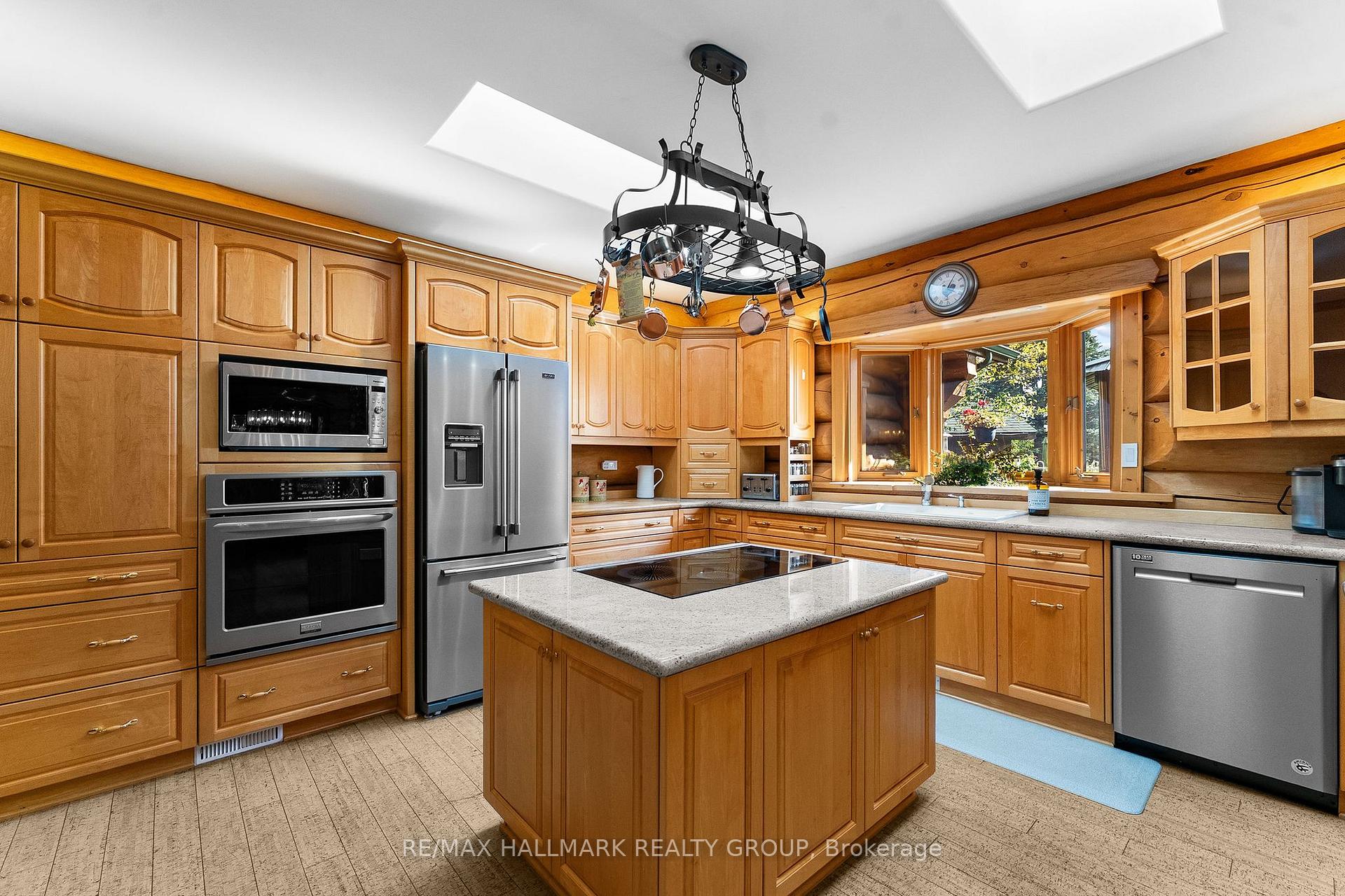 Photo 19 of 2185 Old Second Line Road, Ottawa, Kanata - Kanata (North West) — HOMEH