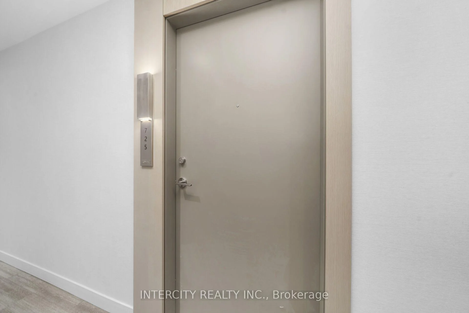 Photo 5 of Unit 725, 15 Skyridge Drive E, Brampton, Bram East — HOMEH