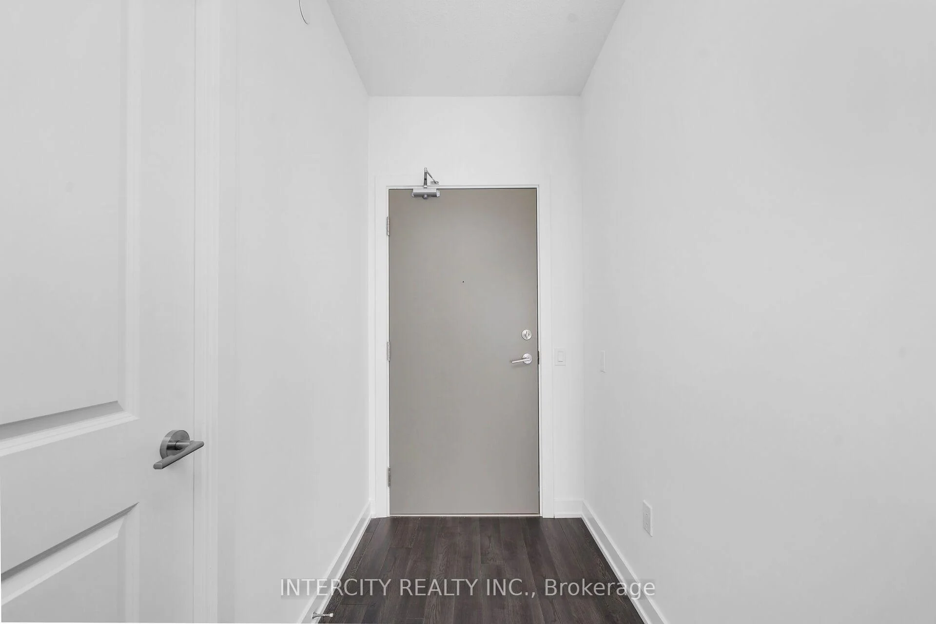 Photo 6 of Unit 725, 15 Skyridge Drive E, Brampton, Bram East — HOMEH