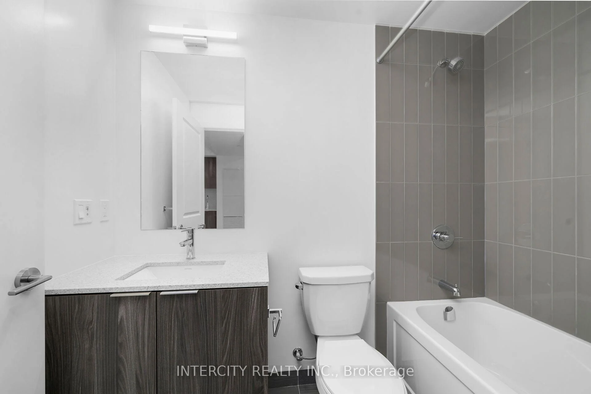 Photo 13 of Unit 725, 15 Skyridge Drive E, Brampton, Bram East — HOMEH
