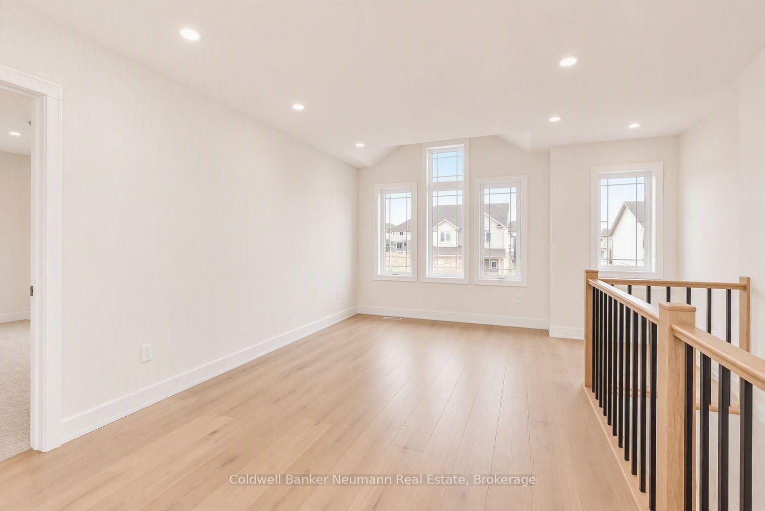 Photo 6 of 636 Anton Crescent, Kitchener, Rosenburg — HOMEH