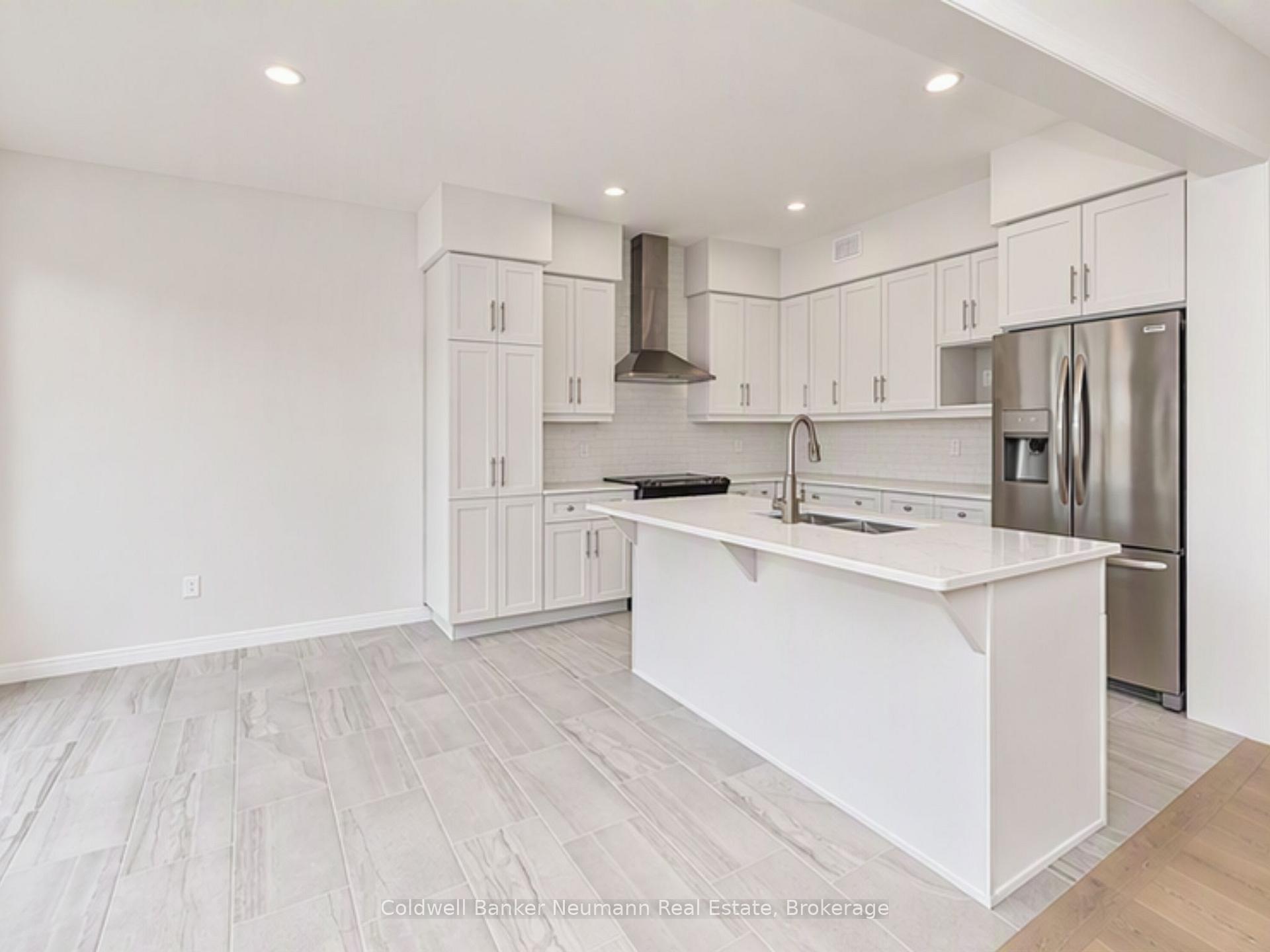 Photo 8 of 636 Anton Crescent, Kitchener, Rosenburg — HOMEH
