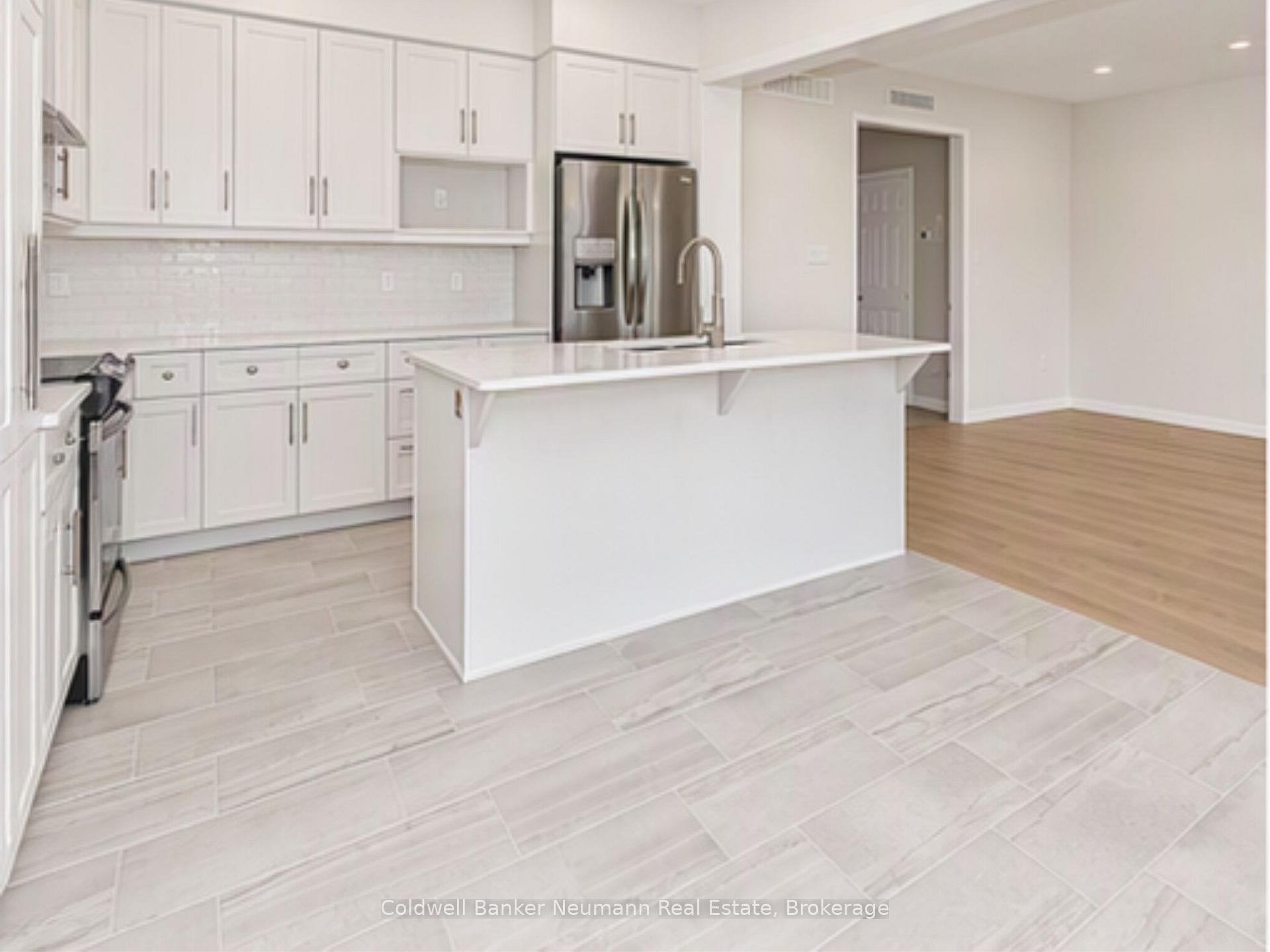 Photo 11 of 636 Anton Crescent, Kitchener, Rosenburg — HOMEH