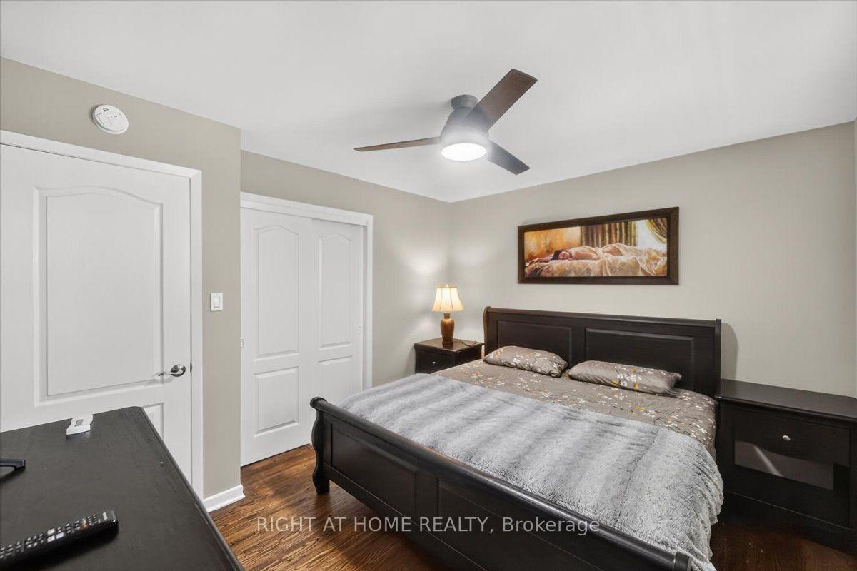 Photo 12 of 43 Monarch Park Drive, St. Catharines, Vine/Linwell — HOMEH