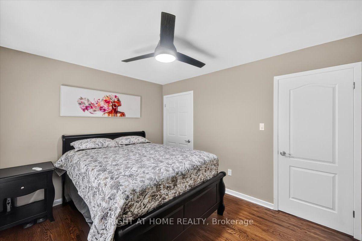 Photo 14 of 43 Monarch Park Drive, St. Catharines, Vine/Linwell — HOMEH