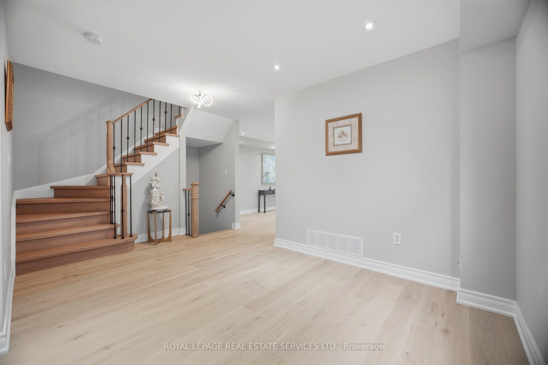 Photo 12 of 5163 Preservation Circle, Mississauga, Churchill Meadows — HOMEH