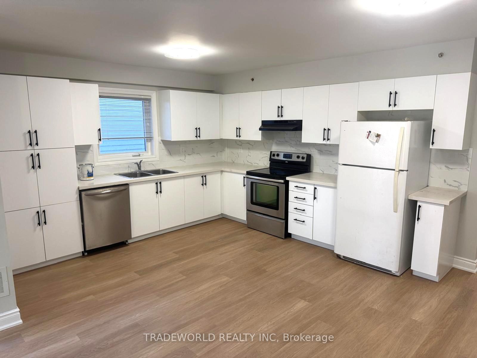 Photo 1 of 32 St Dunstan Drive, Scarborough, Oakridge — HOMEH