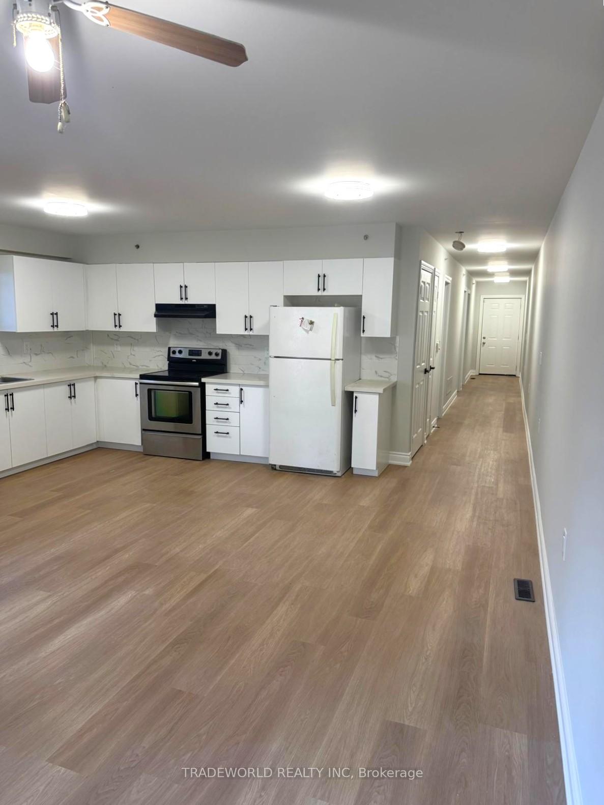 Photo 2 of 32 St Dunstan Drive, Scarborough, Oakridge — HOMEH