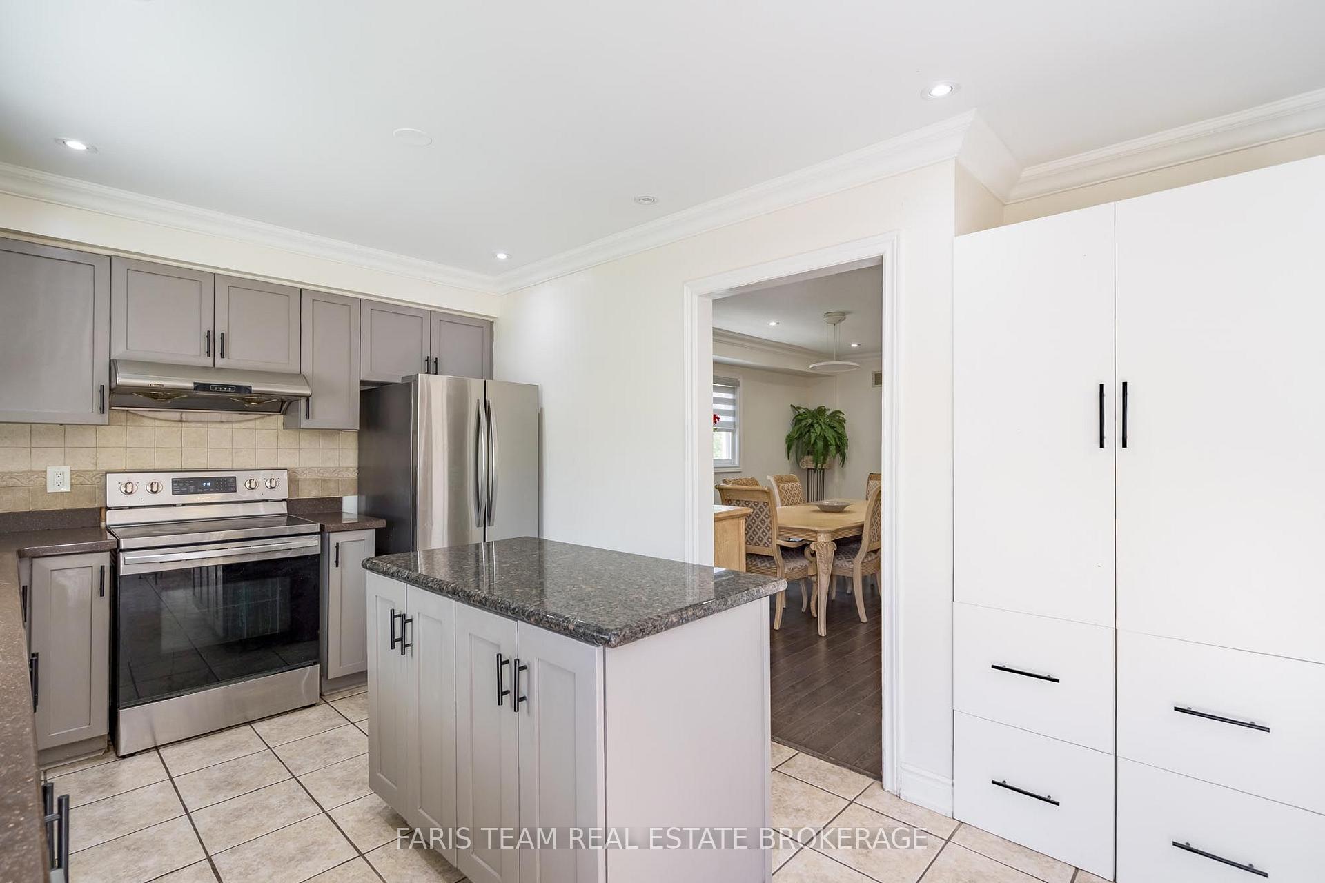 Photo 7 of 503 Grove Street E, Barrie, Grove East — HOMEH