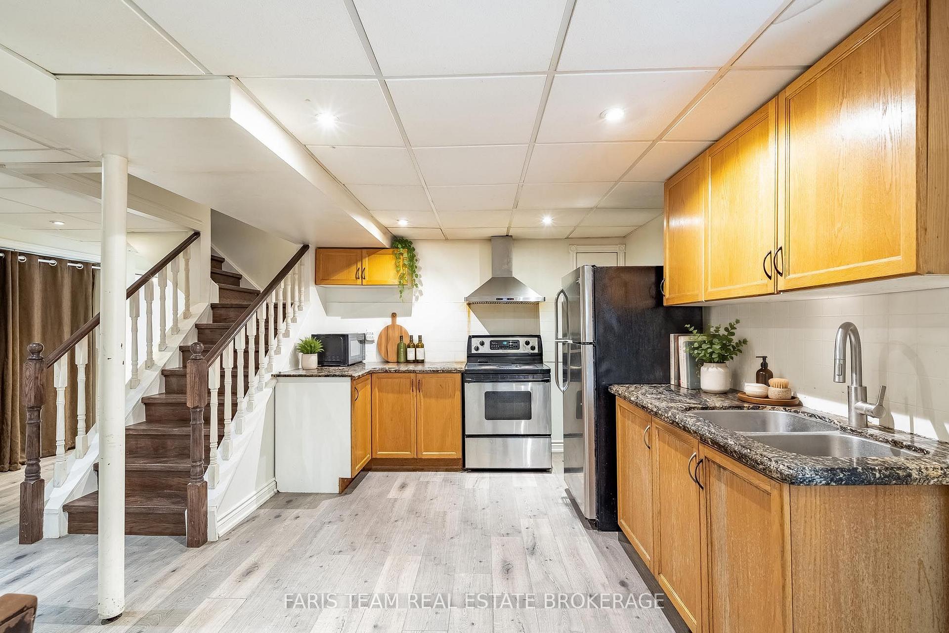 Photo 31 of 503 Grove Street E, Barrie, Grove East — HOMEH