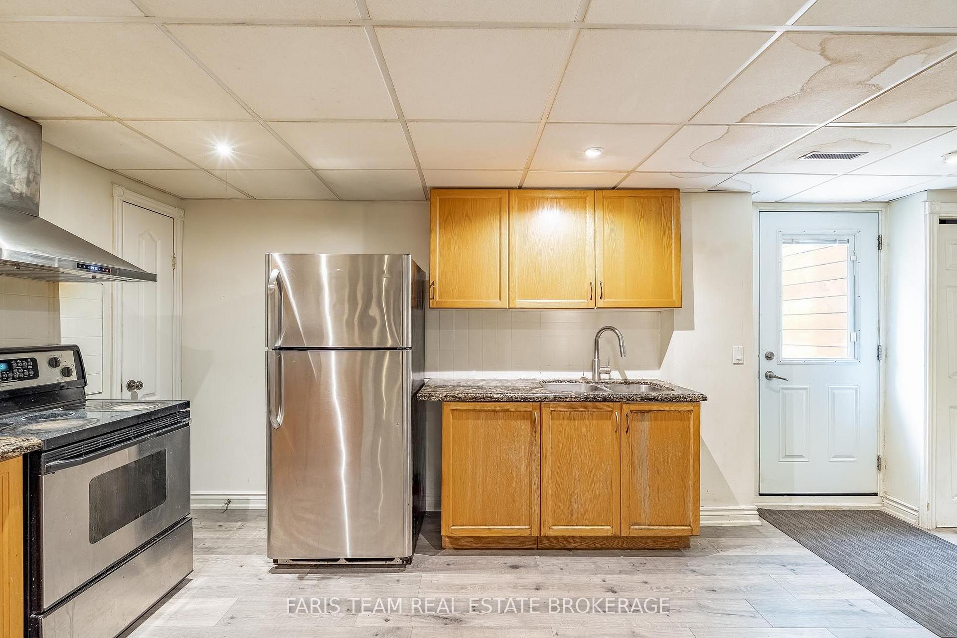 Photo 33 of 503 Grove Street E, Barrie, Grove East — HOMEH