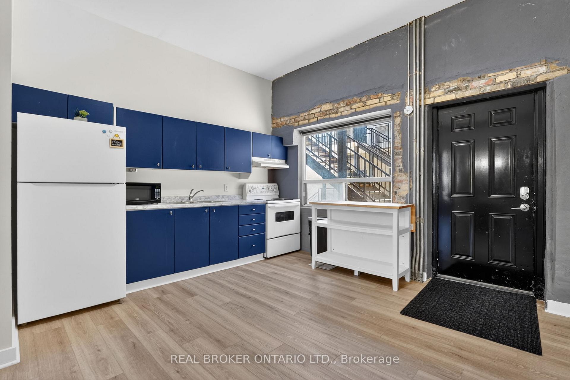 Photo 6 of Unit 9, 12 Bridgeport Road E, Waterloo — HOMEH