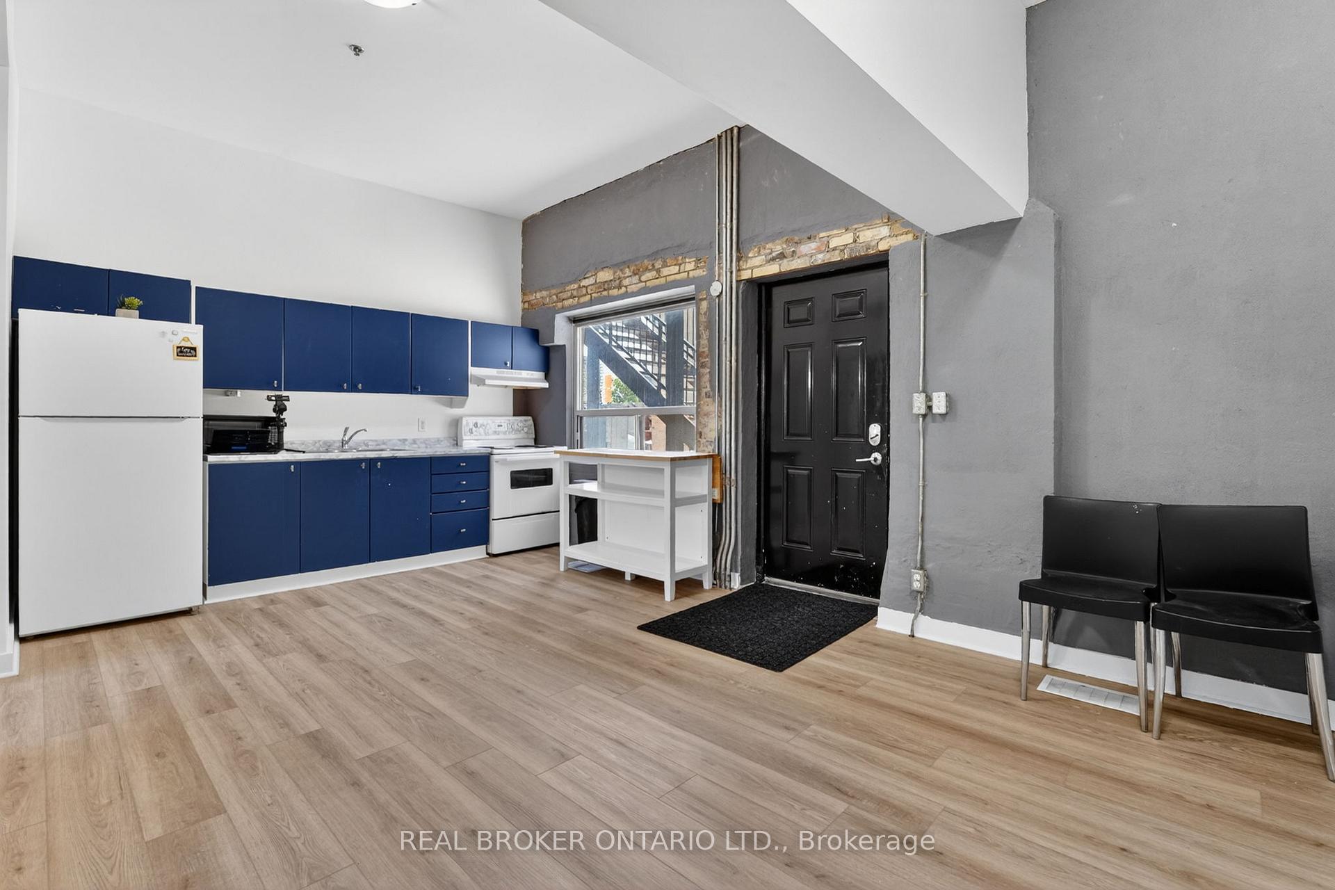 Photo 7 of Unit 9, 12 Bridgeport Road E, Waterloo — HOMEH