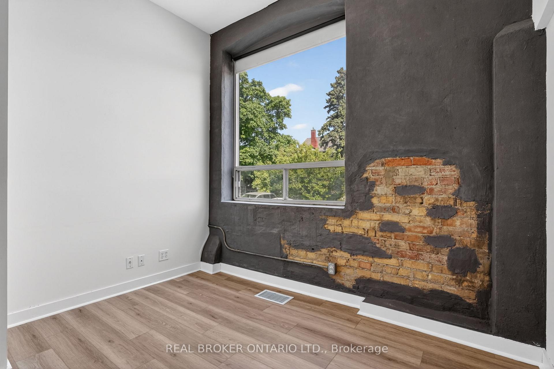 Photo 15 of Unit 9, 12 Bridgeport Road E, Waterloo — HOMEH