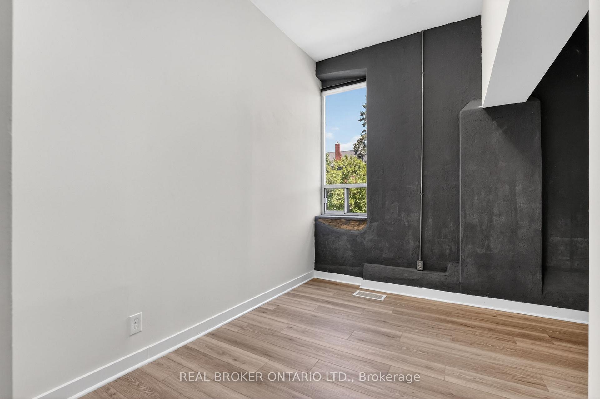 Photo 18 of Unit 9, 12 Bridgeport Road E, Waterloo — HOMEH
