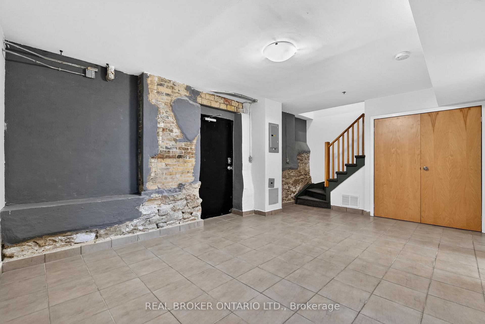 Photo 21 of Unit 9, 12 Bridgeport Road E, Waterloo — HOMEH