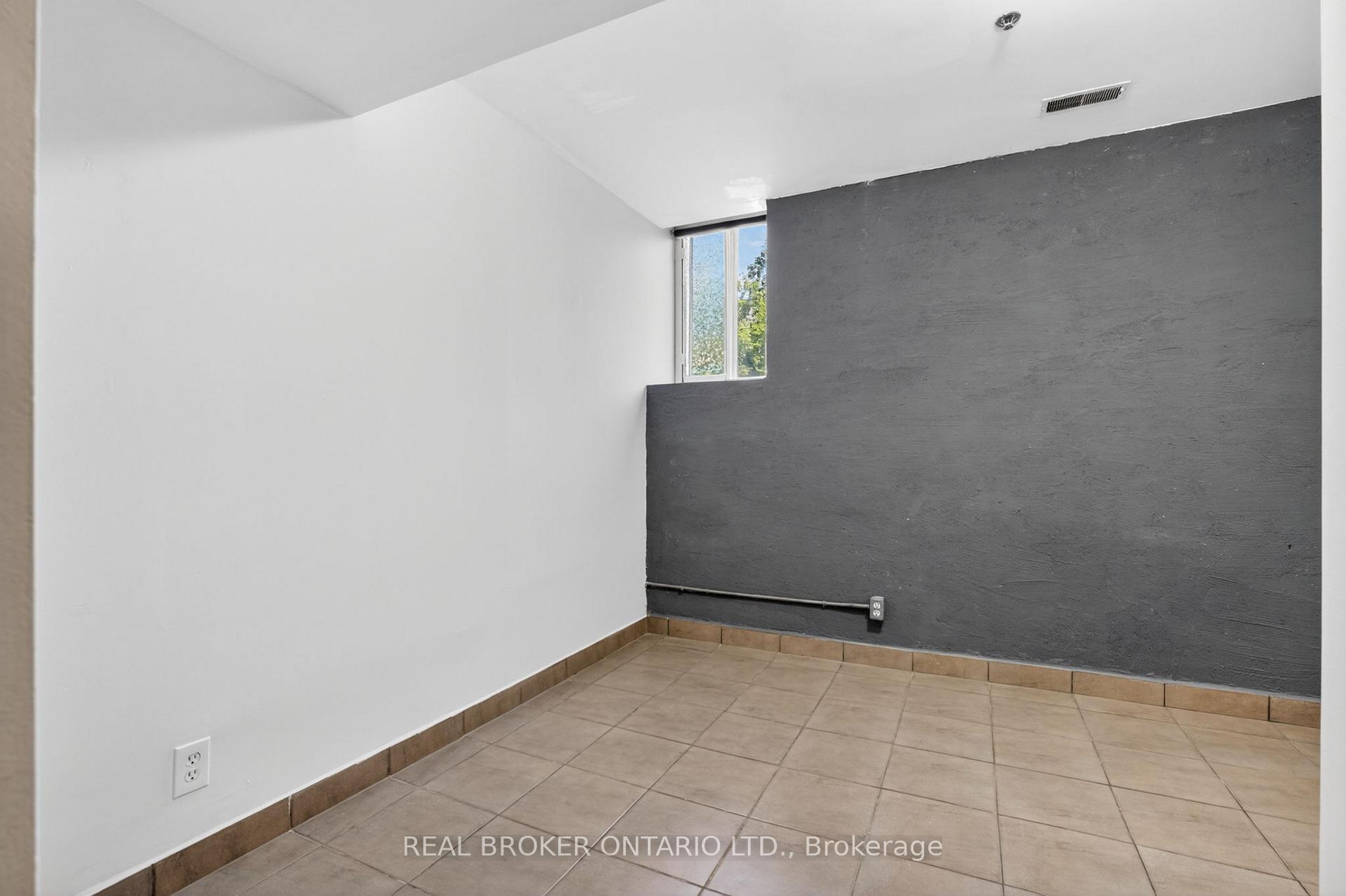 Photo 27 of Unit 9, 12 Bridgeport Road E, Waterloo — HOMEH