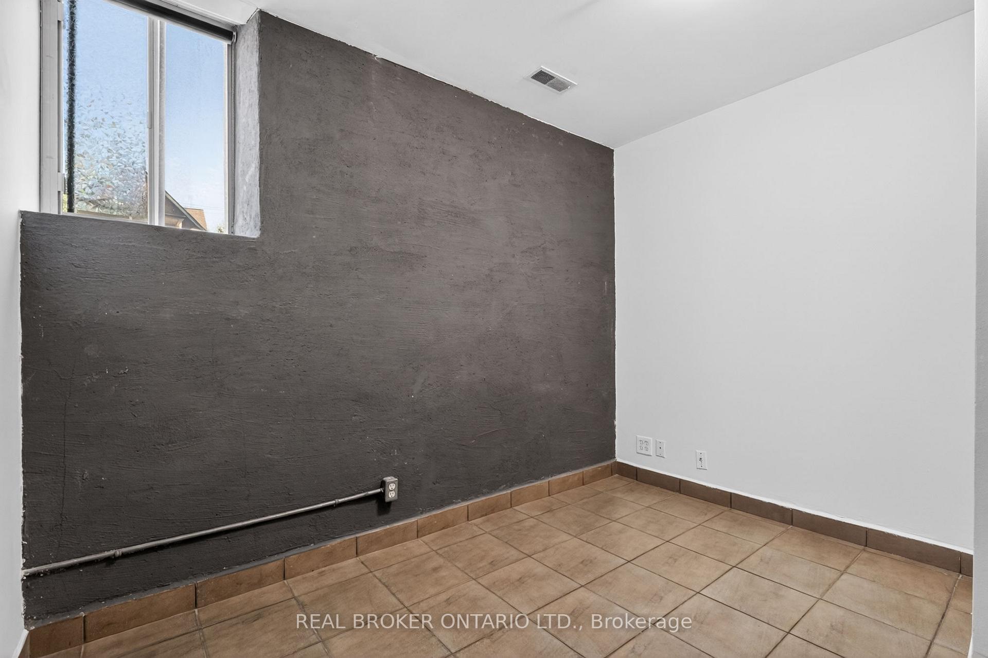 Photo 28 of Unit 9, 12 Bridgeport Road E, Waterloo — HOMEH