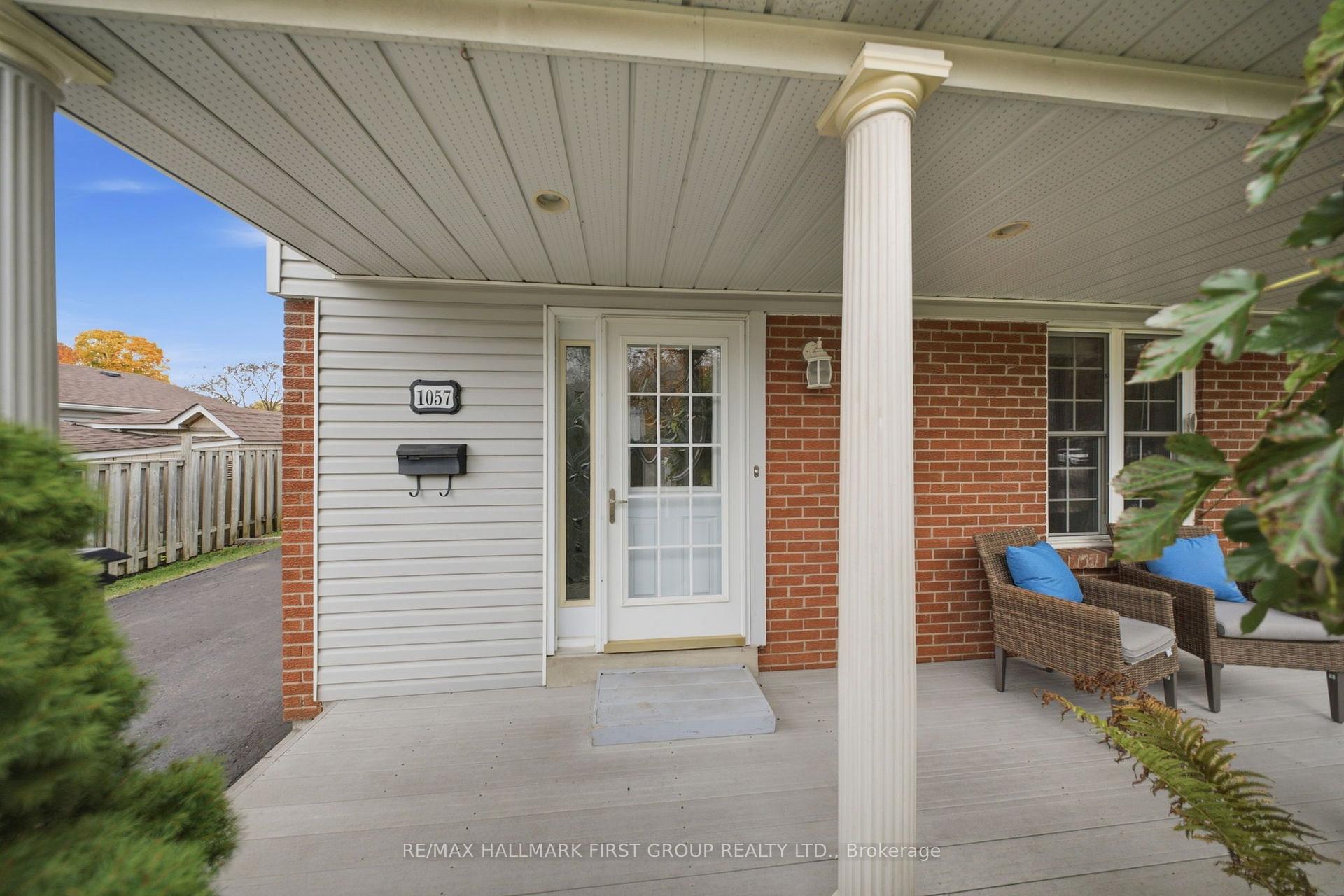 Photo 4 of 1057 Exeter Street, Oshawa, Centennial — HOMEH