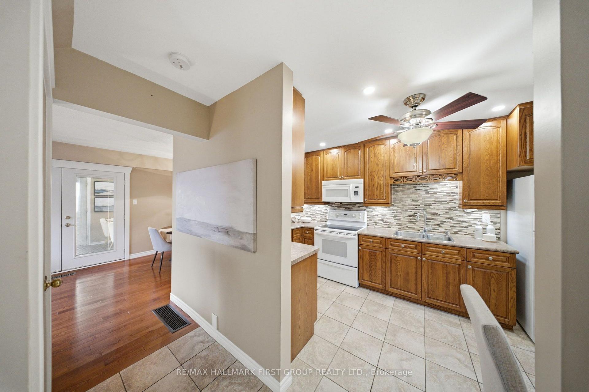 Photo 11 of 1057 Exeter Street, Oshawa, Centennial — HOMEH