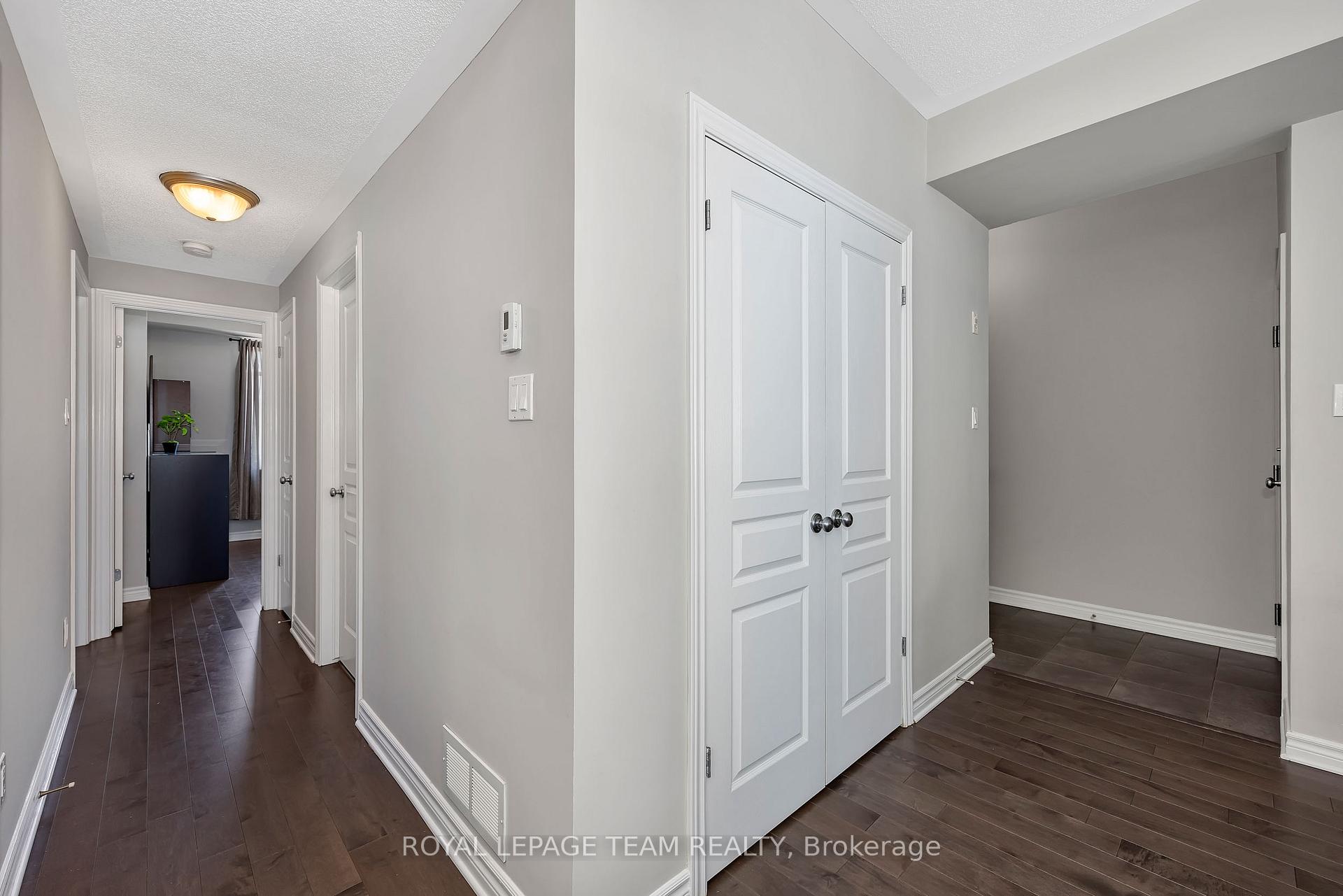 Photo 15 of Unit F, 1065 Beryl Private, Ottawa, Riverside South/Gloucester Glen — HOMEH