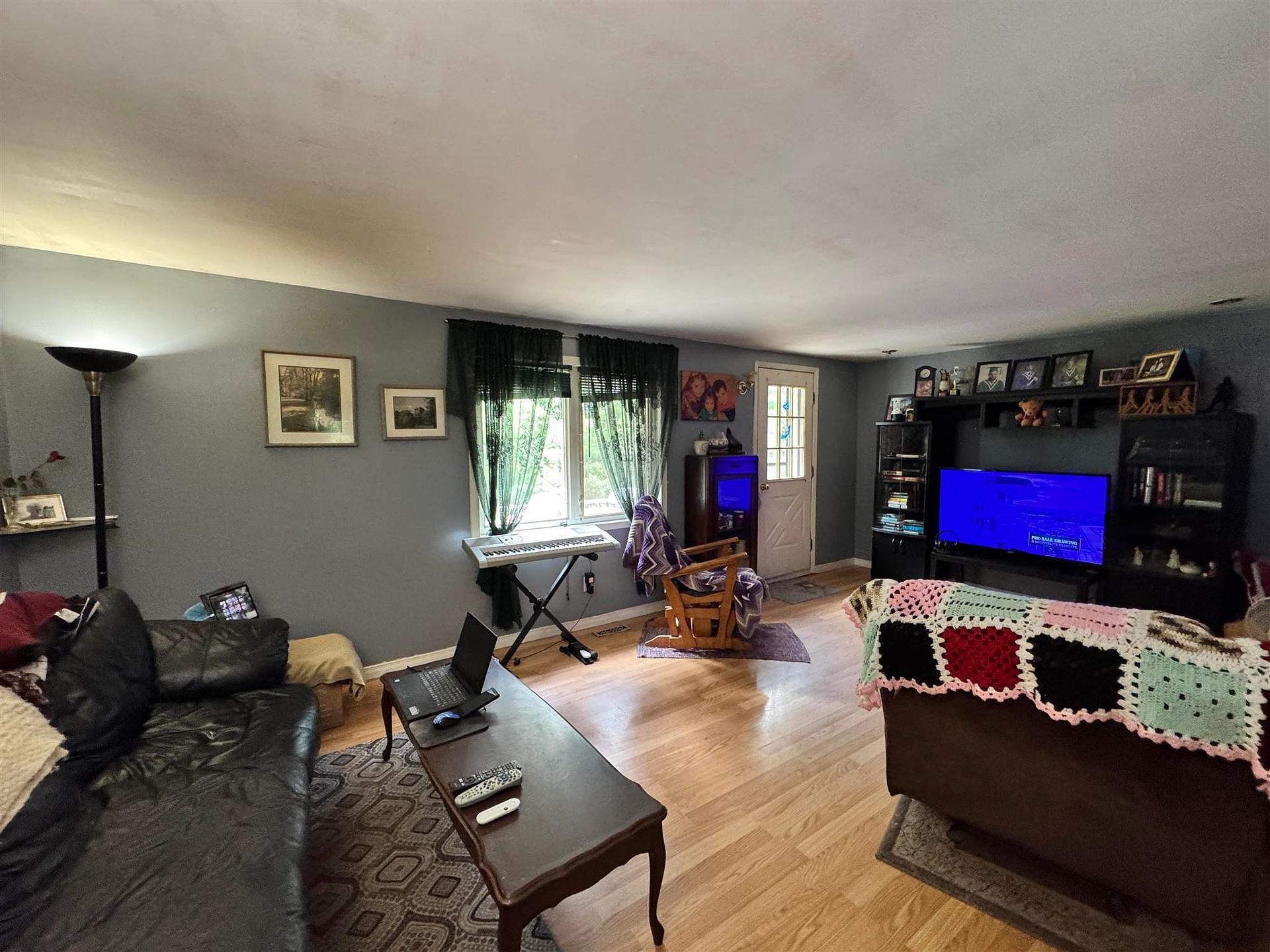 Photo 3 of 116 Devon Road, Sudbury Remote Area — HOMEH