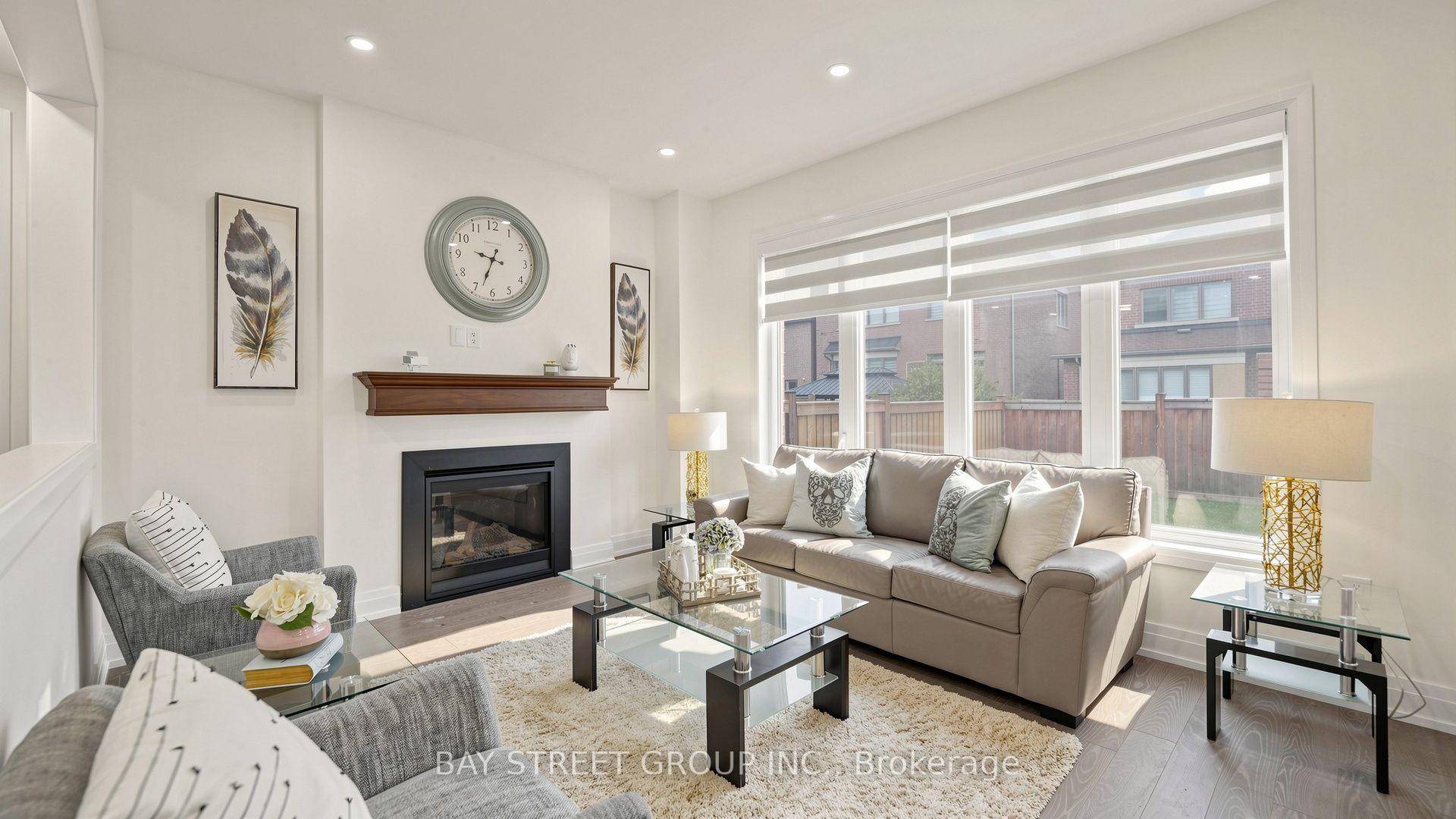 Photo 5 of 13 Micklefield Avenue, Whitby, Rural Whitby — HOMEH