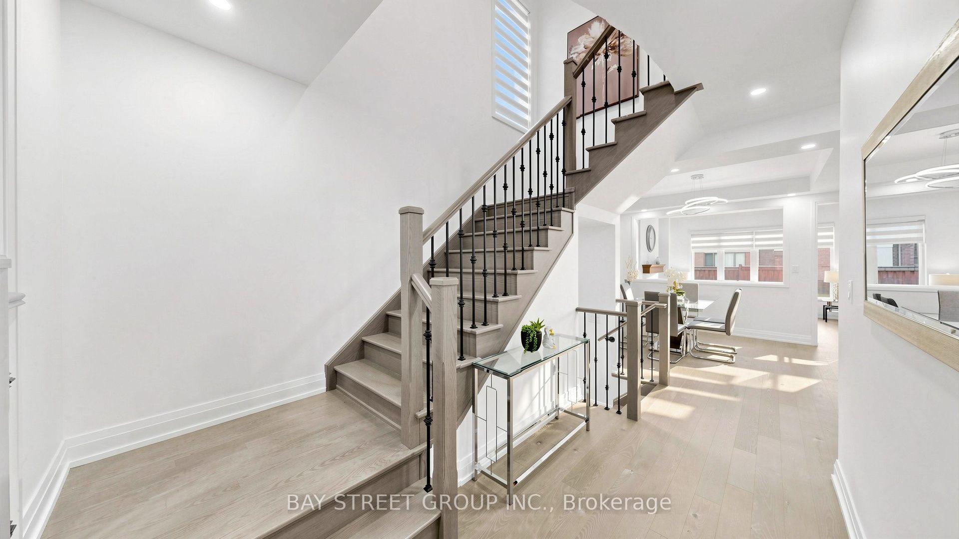 Photo 7 of 13 Micklefield Avenue, Whitby, Rural Whitby — HOMEH