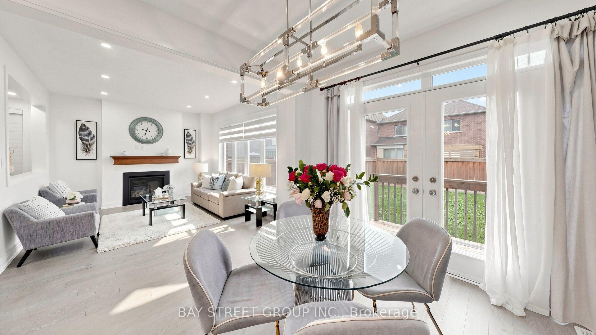 Photo 8 of 13 Micklefield Avenue, Whitby, Rural Whitby — HOMEH