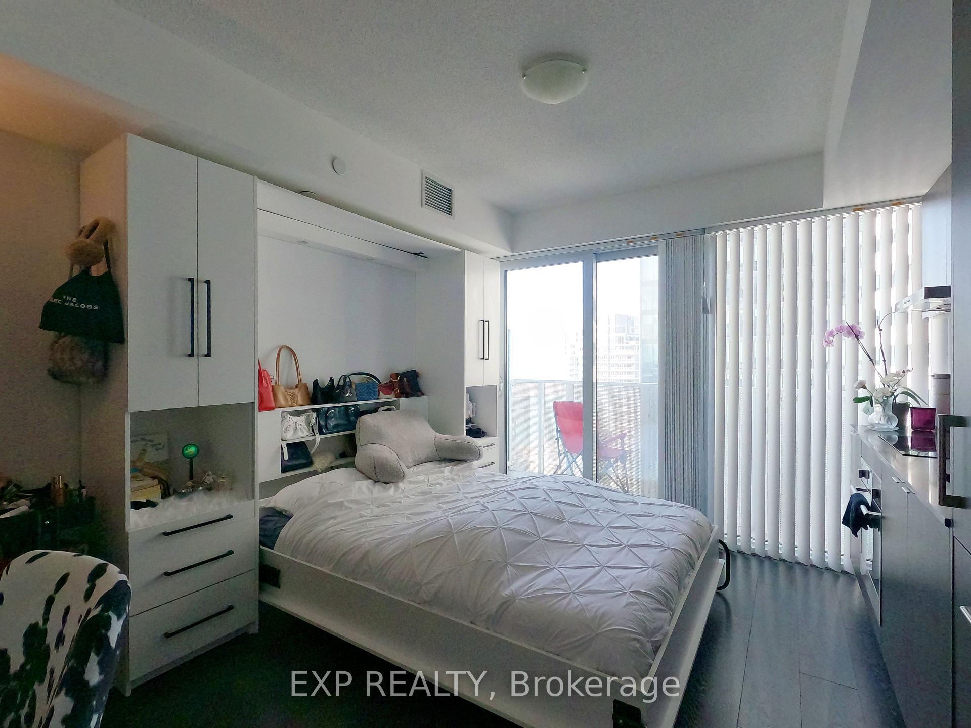 Photo 5 of Unit 3311, 88 Harbour Street, Toronto, Waterfront Communities — HOMEH