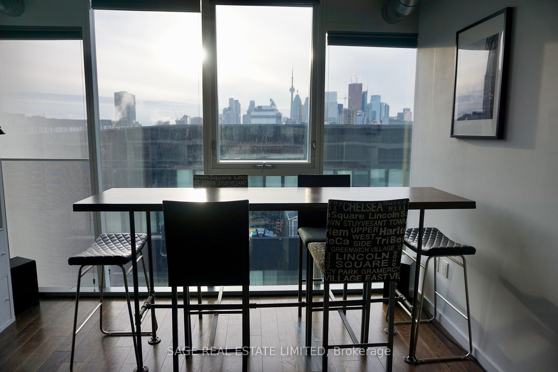 Photo 3 of Unit 814, 32 Trolley Crescent, Toronto, Moss Park — HOMEH