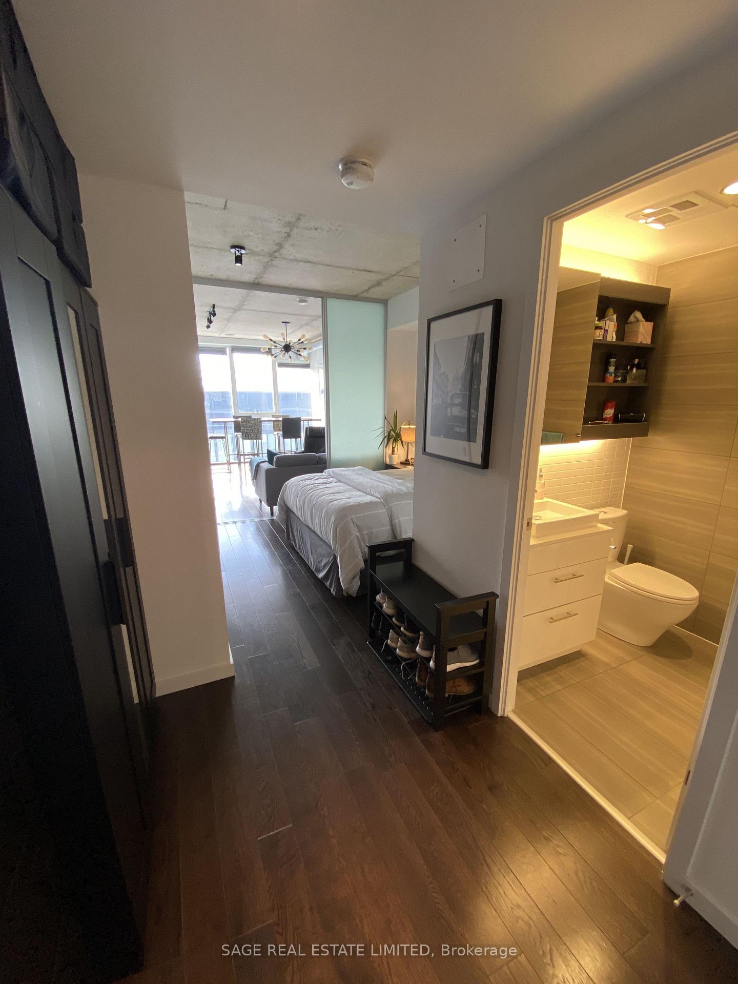 Photo 8 of Unit 814, 32 Trolley Crescent, Toronto, Moss Park — HOMEH