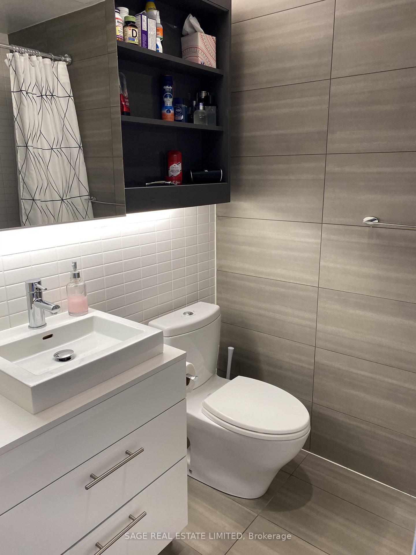 Photo 9 of Unit 814, 32 Trolley Crescent, Toronto, Moss Park — HOMEH