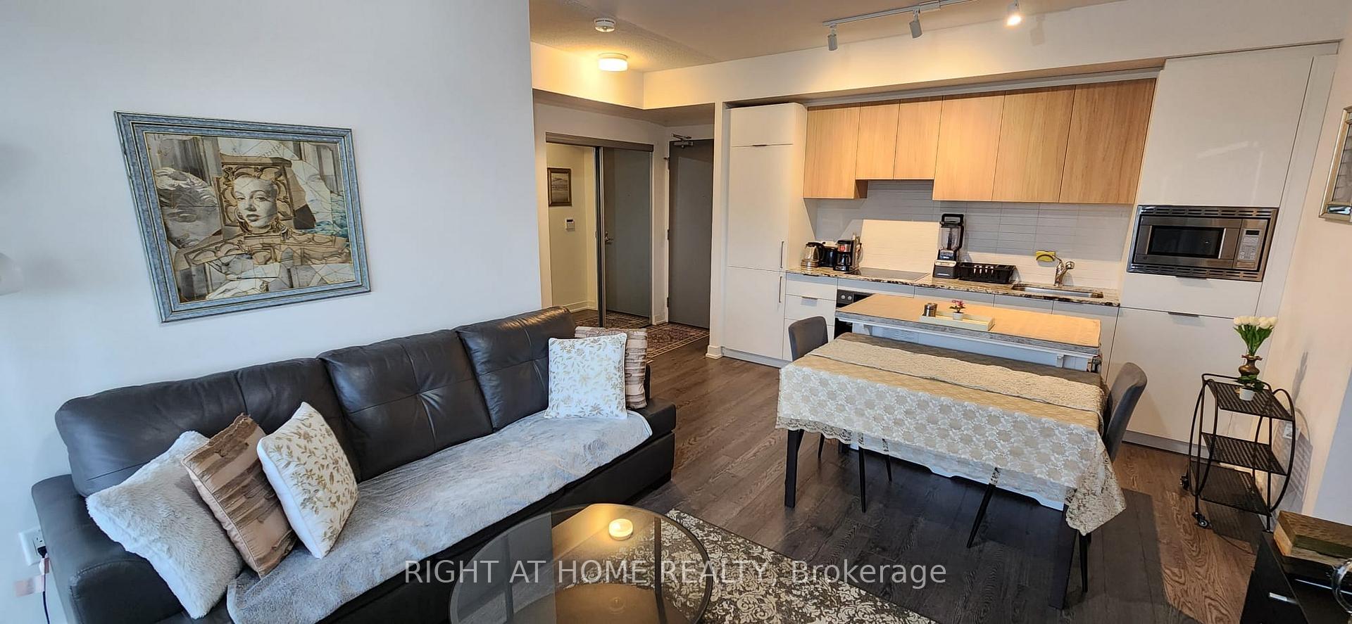 Photo 4 of Unit 527, 20 O'Neill Road, North York, Banbury-Don Mills — HOMEH