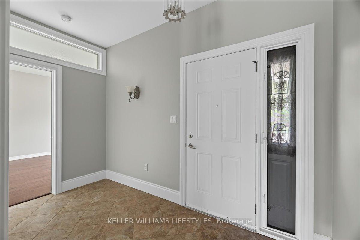 Photo 3 of Unit 21, 5969 Townsend Line, Lambton Shores, Forest — HOMEH