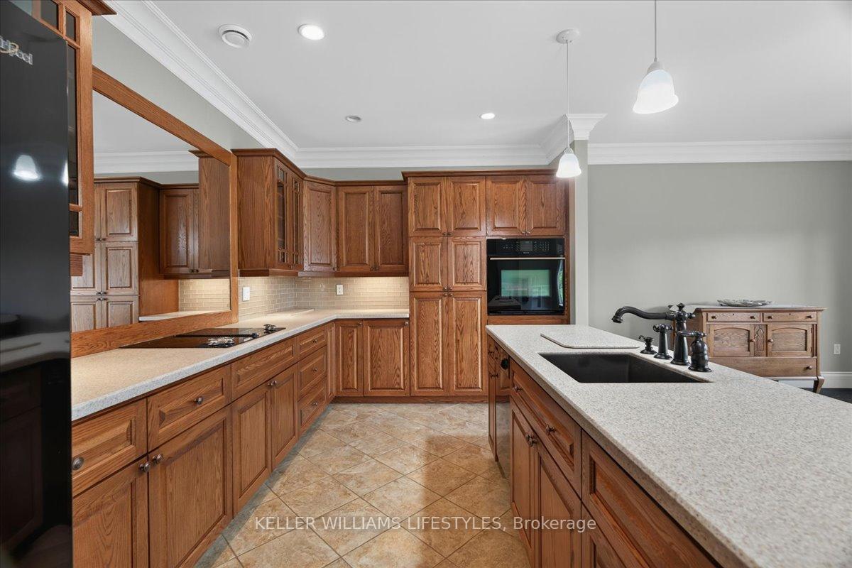 Photo 19 of Unit 21, 5969 Townsend Line, Lambton Shores, Forest — HOMEH