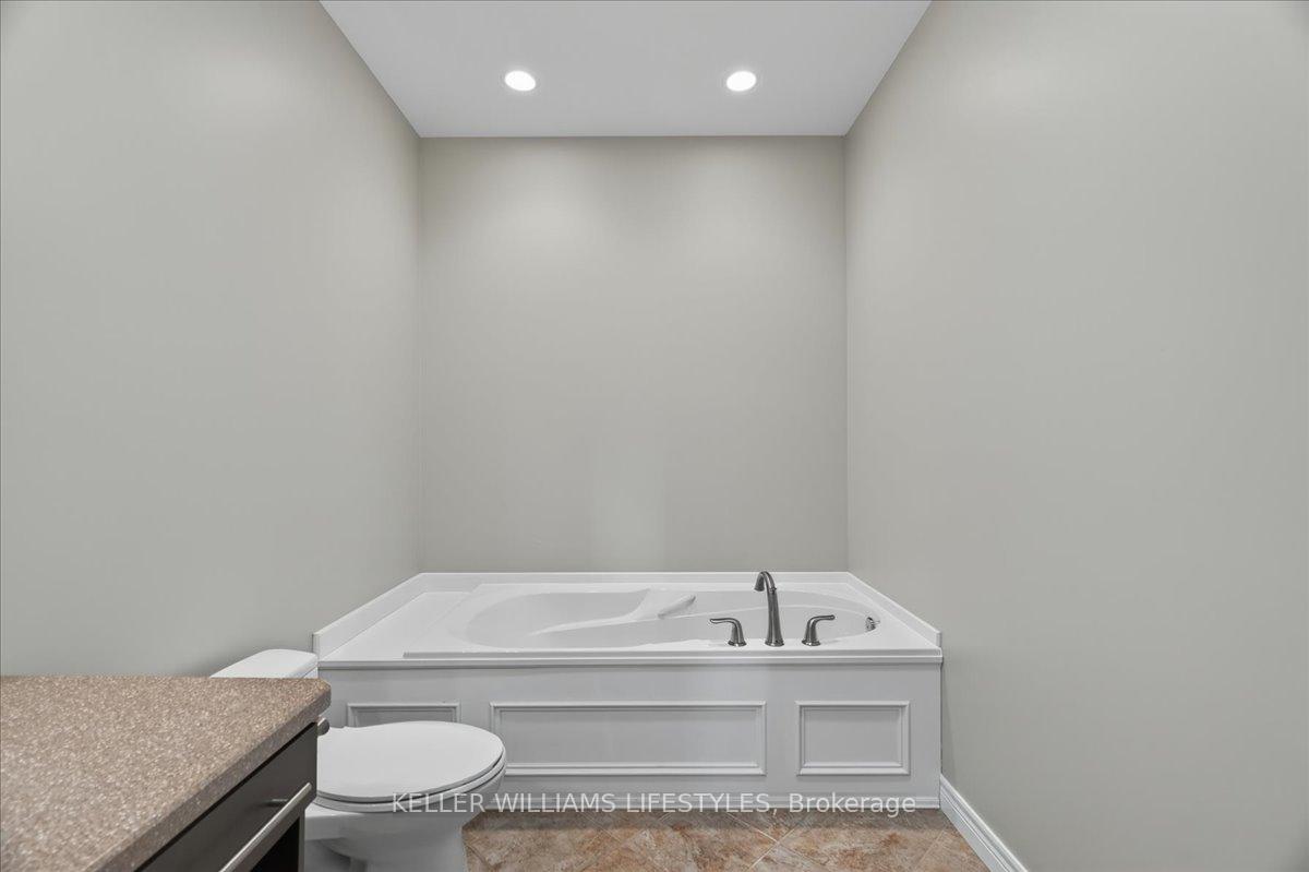 Photo 26 of Unit 21, 5969 Townsend Line, Lambton Shores, Forest — HOMEH