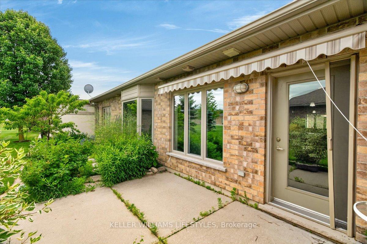 Photo 29 of Unit 21, 5969 Townsend Line, Lambton Shores, Forest — HOMEH