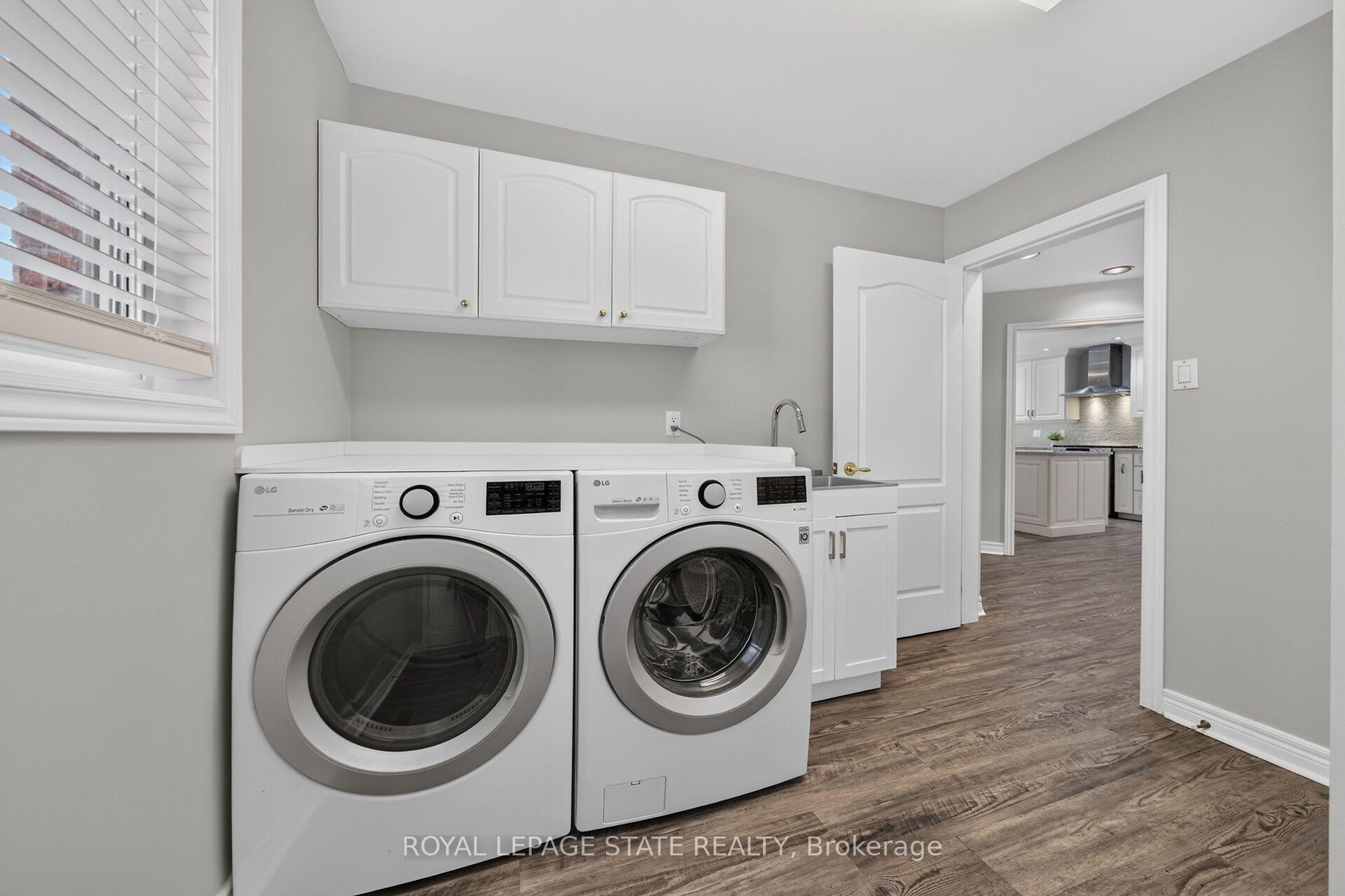 Photo 11 of 8 Cayley Court, Hamilton, Dundas — HOMEH