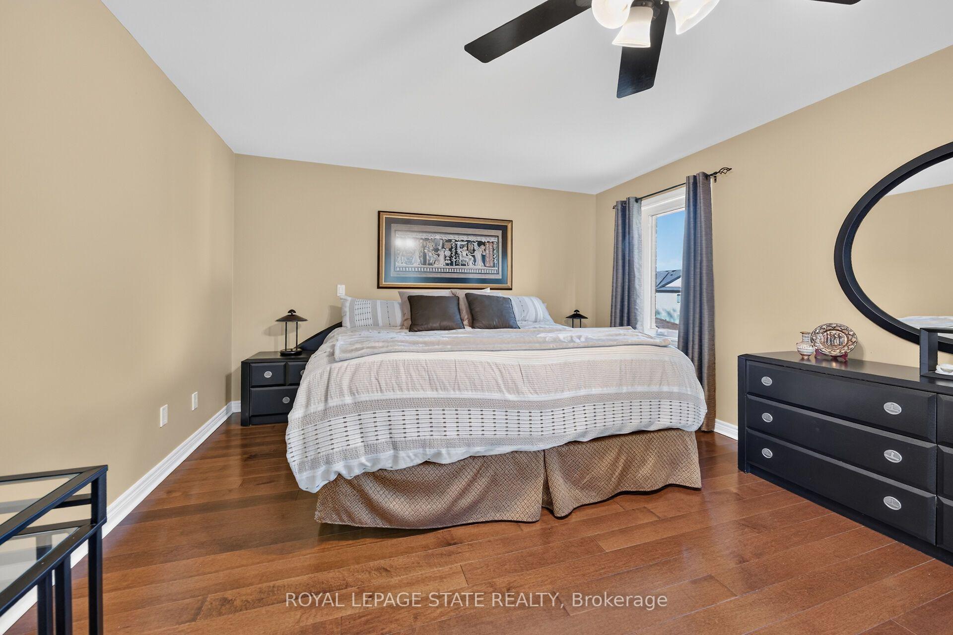 Photo 28 of 8 Cayley Court, Hamilton, Dundas — HOMEH