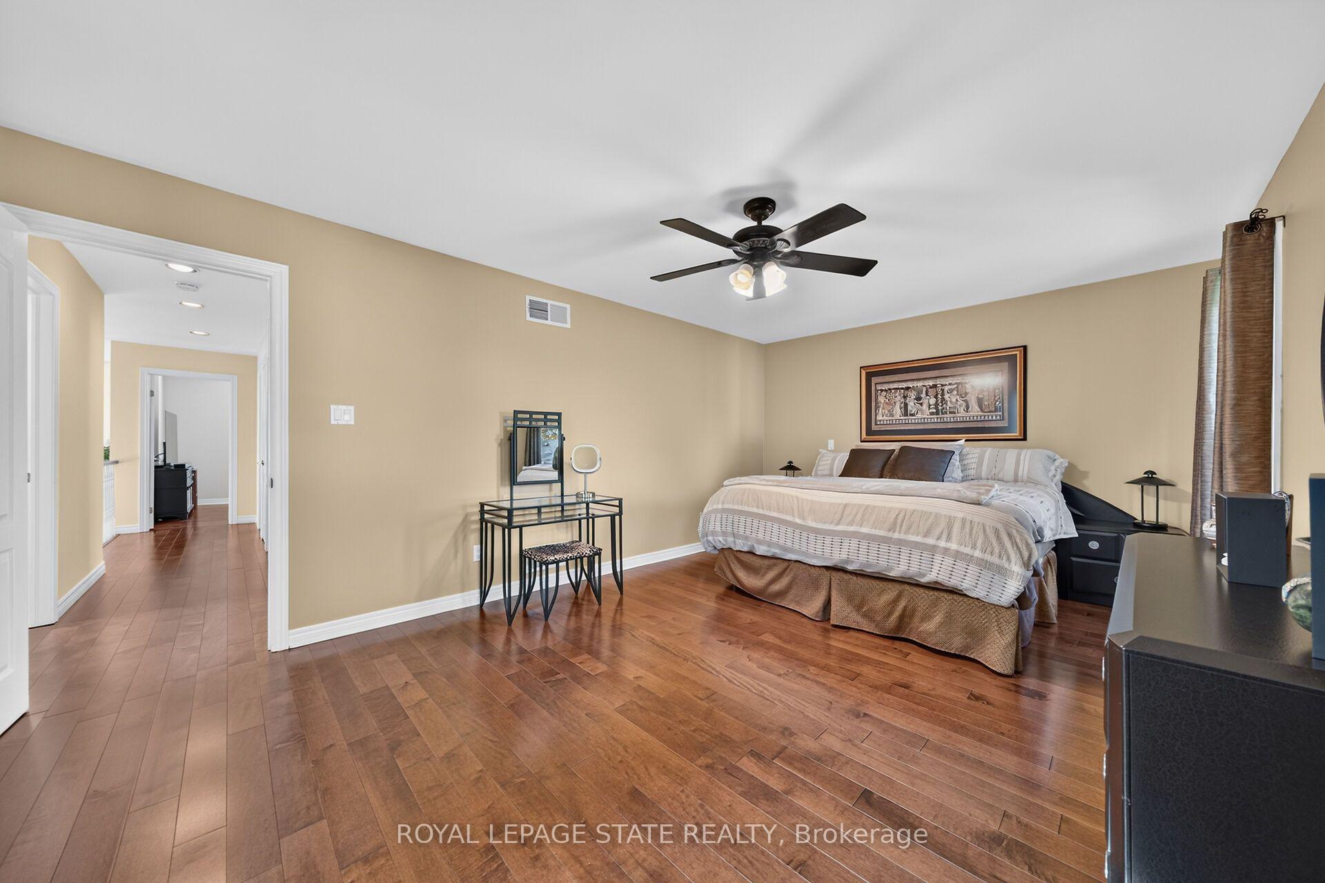 Photo 30 of 8 Cayley Court, Hamilton, Dundas — HOMEH