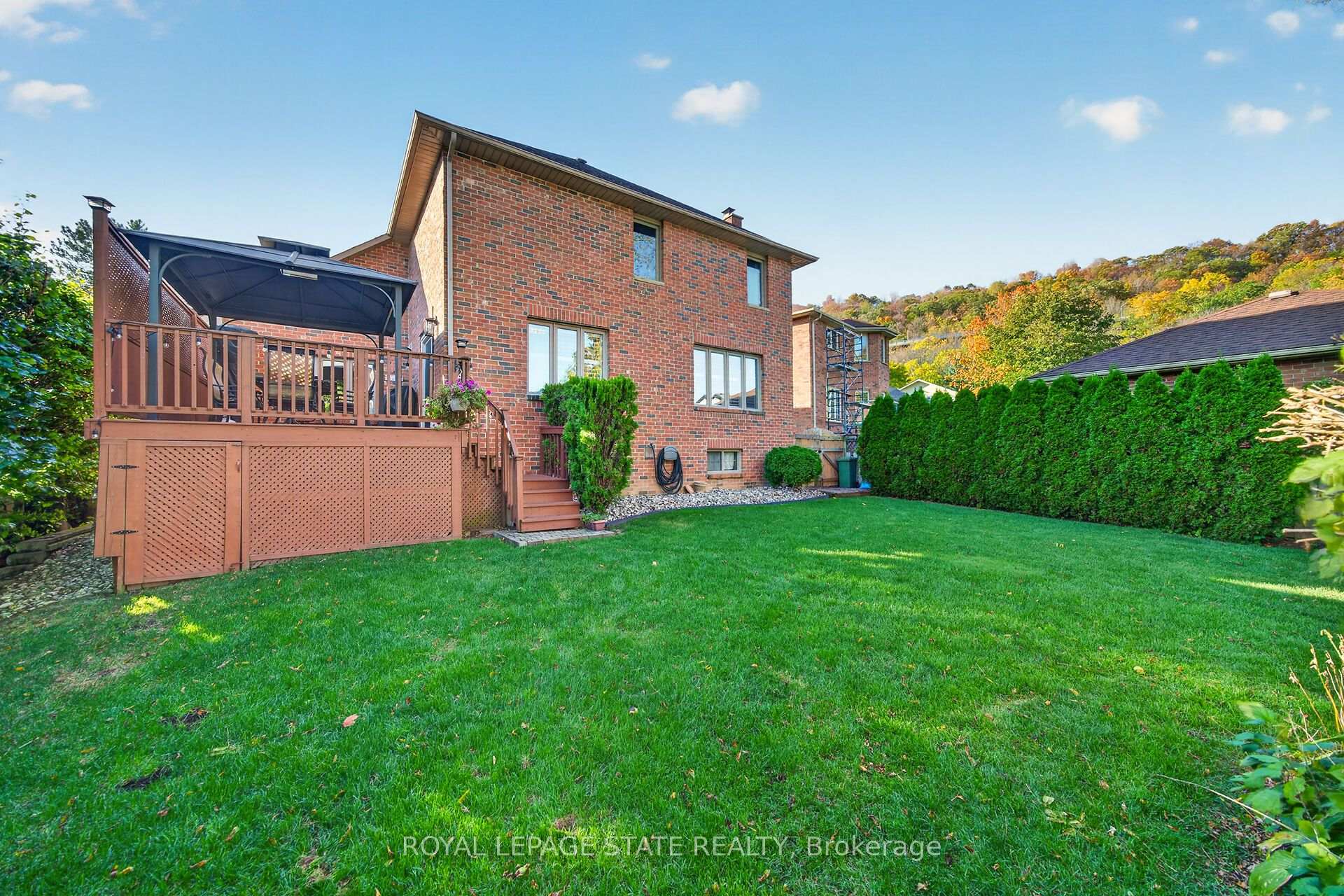 Photo 36 of 8 Cayley Court, Hamilton, Dundas — HOMEH
