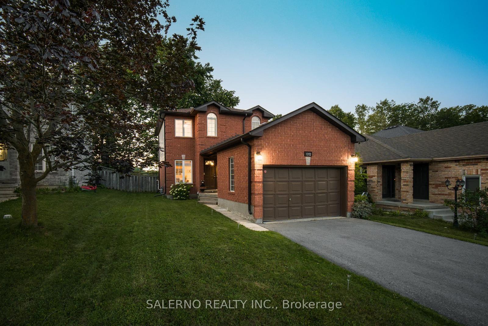 Photo 2 of 1202 Leslie Drive, Innisfil, Alcona — HOMEH