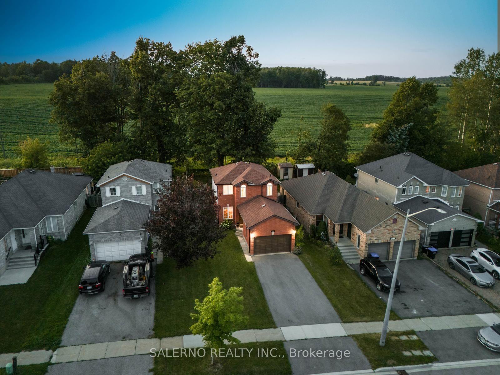 Photo 3 of 1202 Leslie Drive, Innisfil, Alcona — HOMEH
