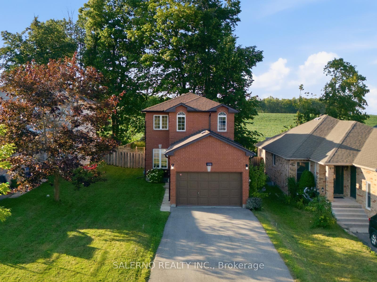 Photo 5 of 1202 Leslie Drive, Innisfil, Alcona — HOMEH