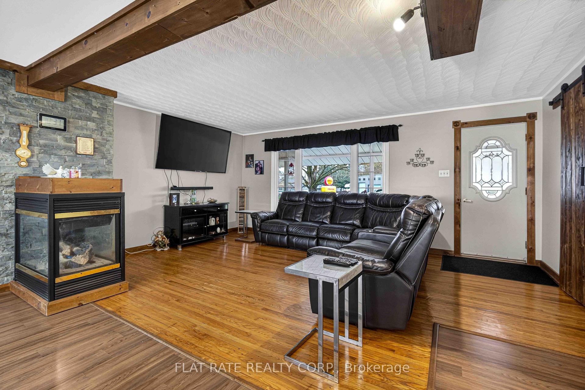 Photo 5 of 23 Willow Road, Otonabee-South Monaghan — HOMEH